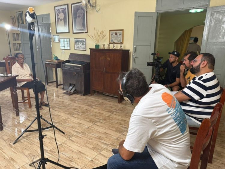 Equipe na gravação de depoimentos