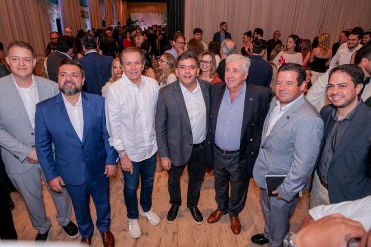 O presidente da Vila Galé, Jorge Rebelo de Almeida e presentes ao evento