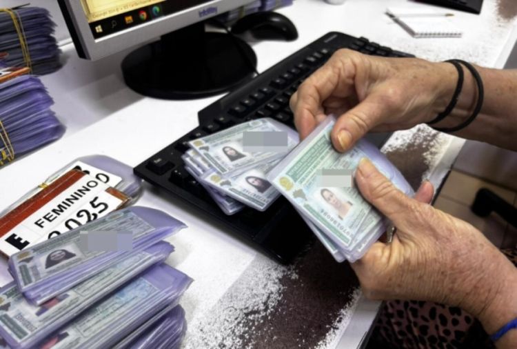 CNH. Carteira física e digital, realidade para usuários piauienses 