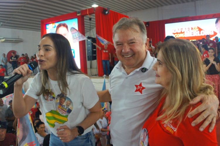 Isabel Fonteles coordena o Time do Povo junto às mulheres
