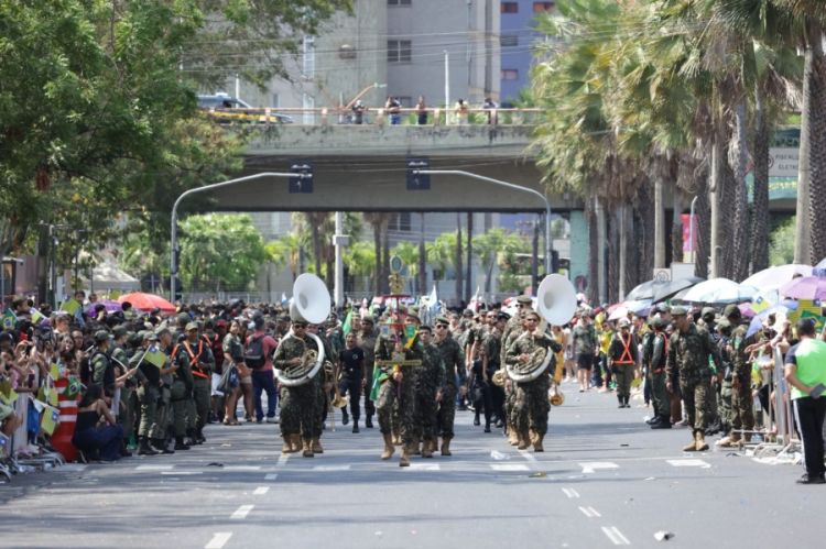 Segunda-feira dia 7 de Setembro: feriado 