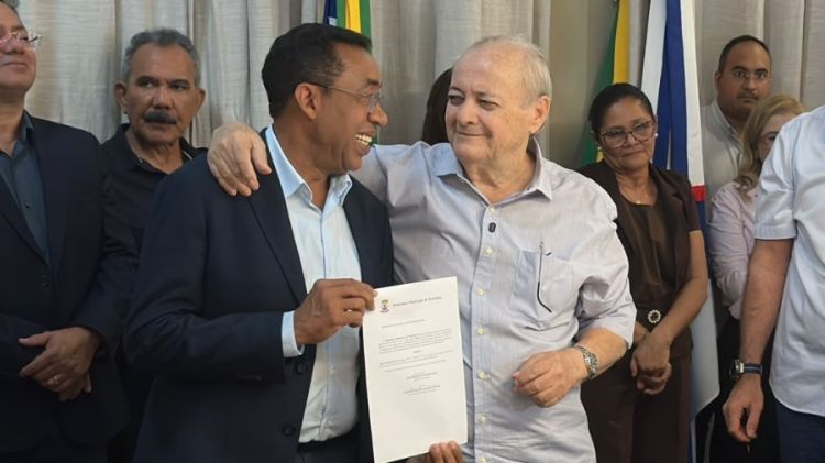 Em seu discurso de posse, Joel Rodrigues agradeceu a confiança do prefeito 