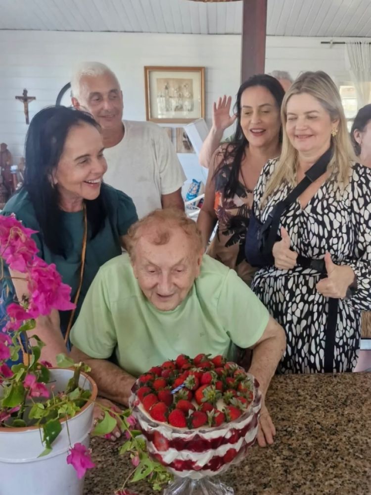 Parabéns, Mão Santa