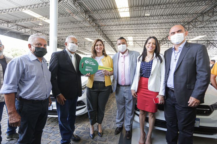 Dr. Pessoa agradeceu a presença da ministra Cristiane Britto e destacou a prioridade da área social para a administração 