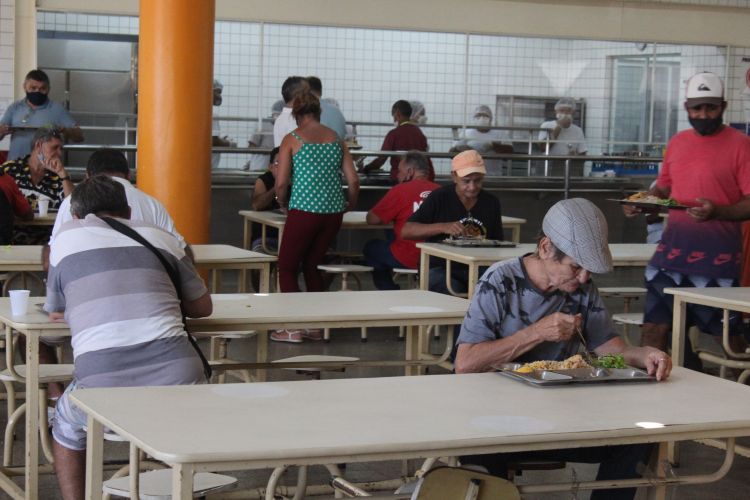 Preço: R$ 2,00 no Restaurante Popular