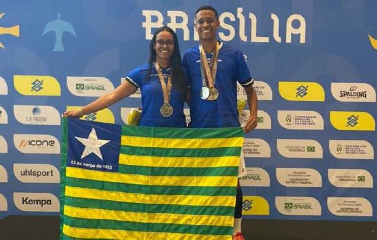 Os irmãos Fernando Vieira Junior e Lorena Vieira levaram a melhor, com ouro na dupla mista