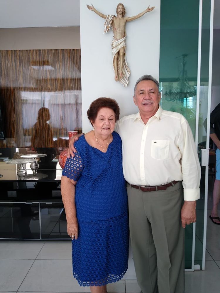Rita Portela chega aos 82 anos (no clic ao lado do esposo Raimundo Portela)