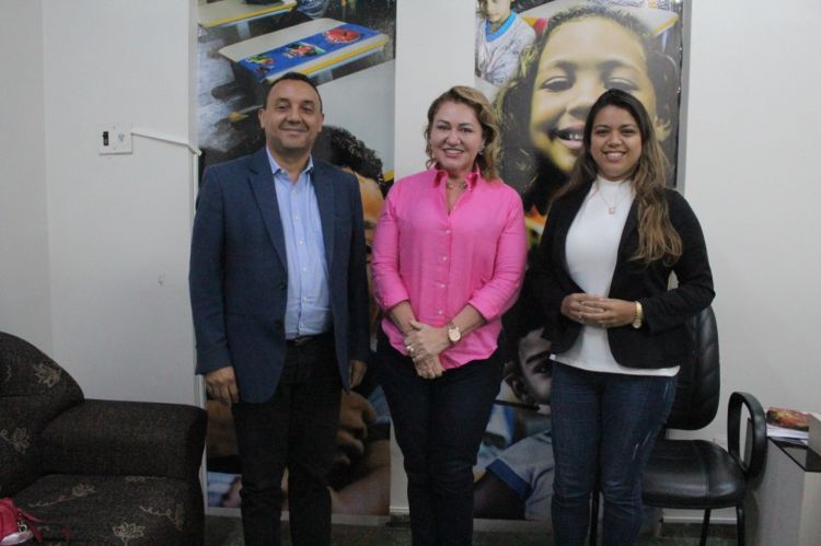 Simone Pereira inicia mandato preocupada com educação inclusiva