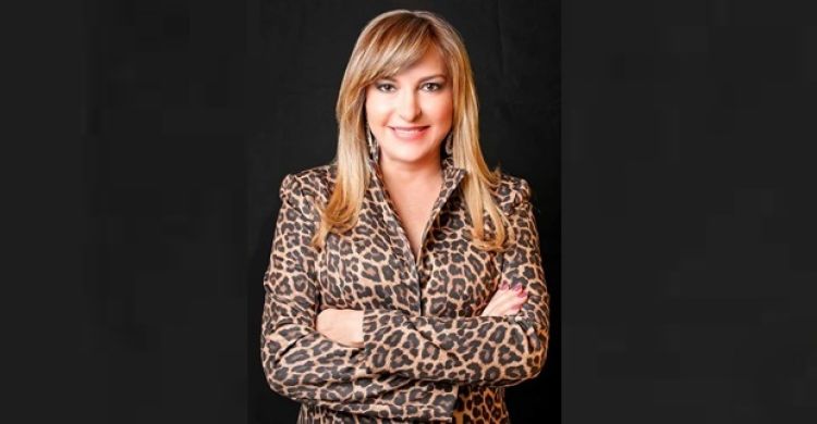 Feliz aniversário para Dina Magalhães