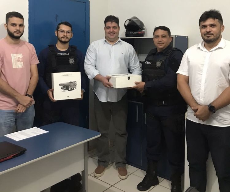  Luis André faz empréstimo de drones à Guarda Civil Municipal de Teresina 