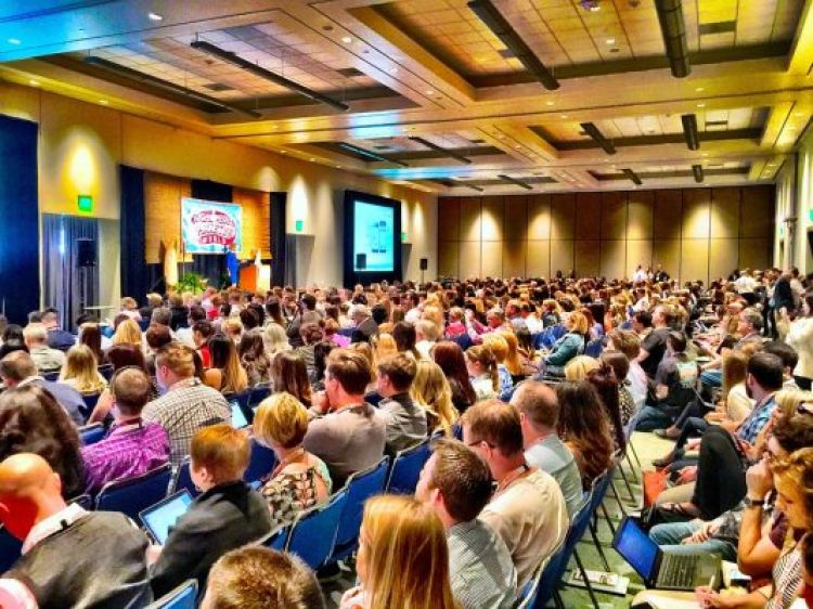 10 DICAS ESSENCIAIS DE COMO ORGANIZAR UM EVENTO CORPORATIVO DE SUCESSO 10 DICAS ESSENCIAIS DE COMO ORGANIZAR UM EVENTO CORPORATIVO DE SUCESSO