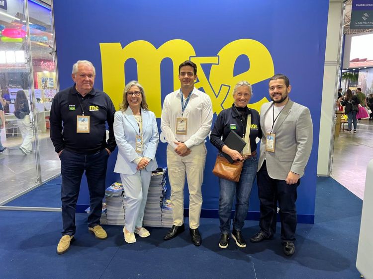 Dênis Cavalcante foi ao evento com o objetivo de explorar o modelo de negócios da feira e estabelecer conexões estratégicas  Dênis Cavalcante foi ao evento com o objetivo de explorar o modelo de negócios da feira e estabelecer conexões estratégicas