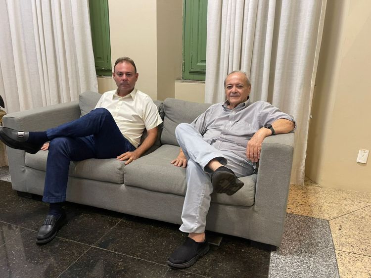 Jeová e Silvio, com atenção à população de Teresina Jeová e Silvio, com atenção à população de Teresina