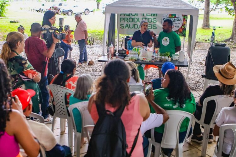 ??????? Atividade aconteceu na Feirinha Verde da UFPI neste domingo (Foto: Geirlys Silva / SAF) ??????? Atividade aconteceu na Feirinha Verde da UFPI neste domingo (Foto: Geirlys Silva / SAF)