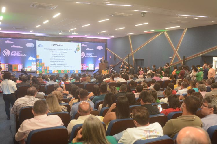 Oito prefeitos piauienses vão concorrer na final nacional do Prêmio Sebrae Prefeito Empreendedor Oito prefeitos piauienses vão concorrer na final nacional do Prêmio Sebrae Prefeito Empreendedor